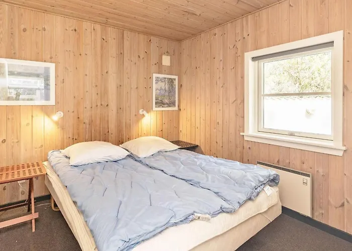 Renovated Retreat Near - By Traum
